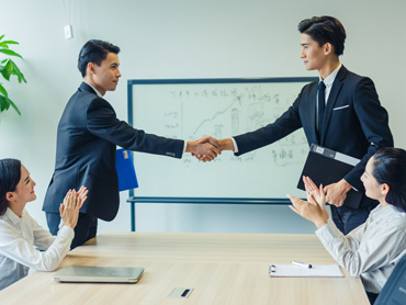 與某某公司合作簽約現(xiàn)場圖